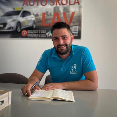 Auto škola Lav